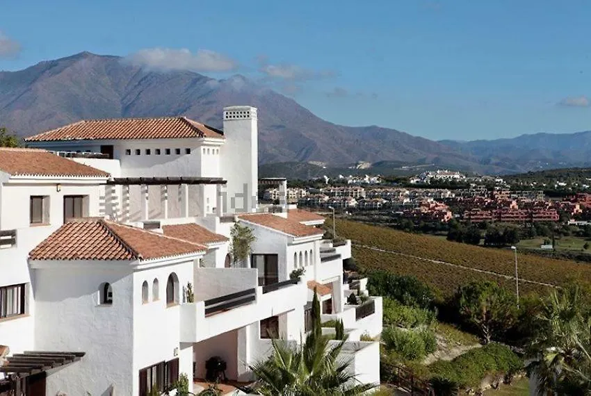 Luxury Apartment Set In Dona Julia Golf Course Casares Španělsko